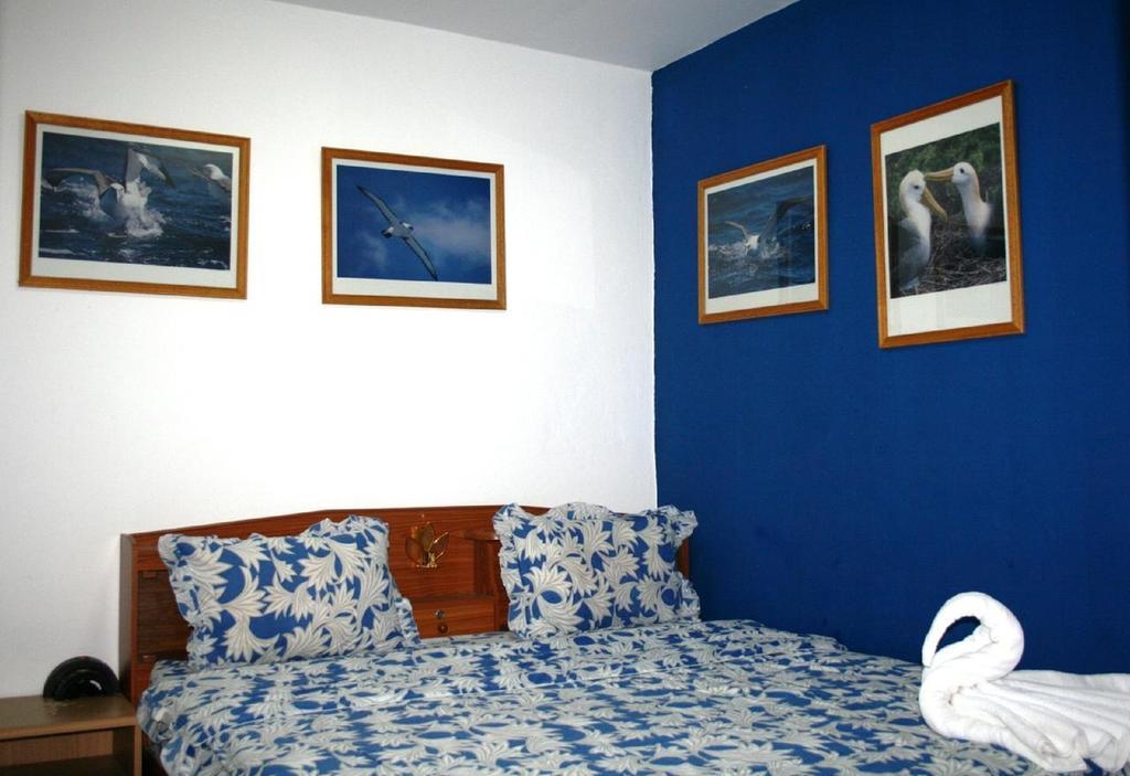 Summer Breeze Inn Hotel Phuket Room photo